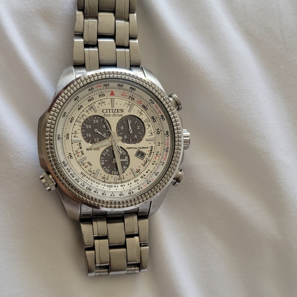 Citizen Eco drive watch used.